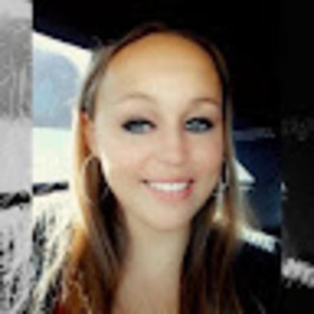 Meet your Posher, Courtney